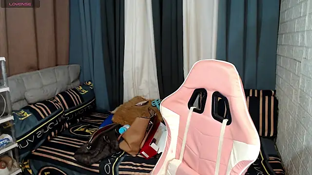 MagnificatMistress online show from 01.12.25