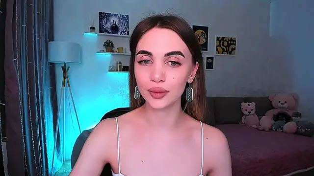 Snapshot of aPieceOfJoy chatting on 03.09.25 aPieceOfJoy online show from 03.09.25