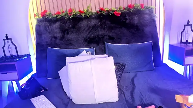 Snapshot of Karlagonzales_ chatting on 02.08.25 Karlagonzales online show from 02.08.25