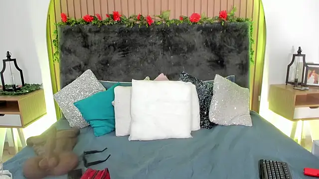 Karlagonzales  online show from 03.12.26