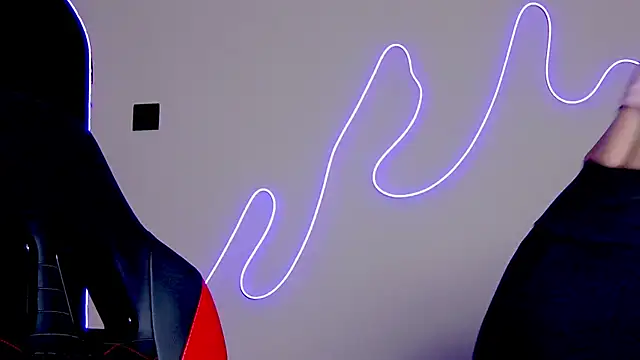 Snapshot of karo123421 chatting on 10.29.25 karo123421 online show from 10.29.25