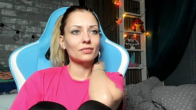 karo123421 online show from 12.15.25