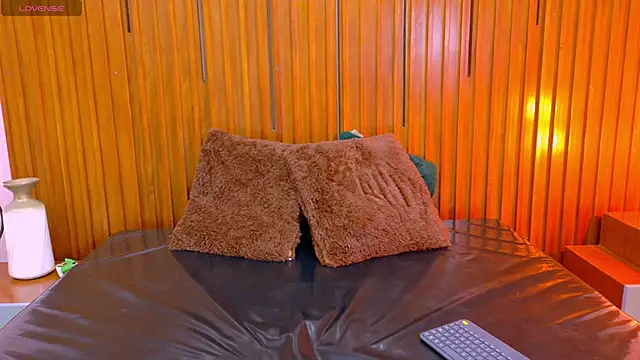 SilvanaCapelli online show from 11.12.25