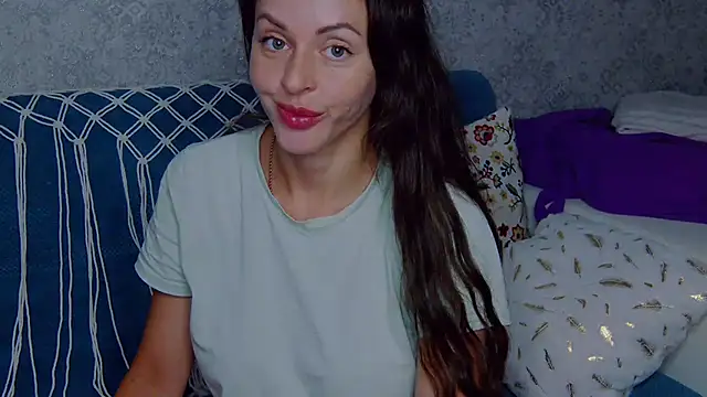 Snapshot of Brilliant_Doll chatting on 07.08.26 Brilliant Doll online show from 07.08.26