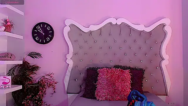 LeyXandrabraz online show from 12.14.25