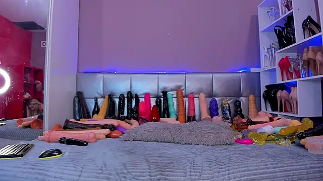 NikkaHOTx online show from 02.14.25