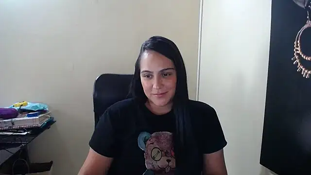 Snapshot of kendall_52 chatting on 02.06.25 kendall 52 online show from 02.06.25