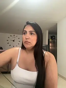 Snapshot of kendall_52 chatting on 09.24.25 kendall 52 online show from 09.24.25