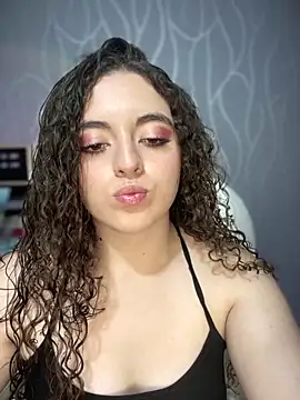 AshleyKim  online show from 01.30.25