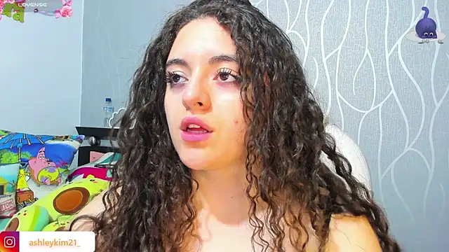 AshleyKim  online show from 09.18.25