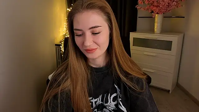 Adelyna Bird online show from 02.02.26