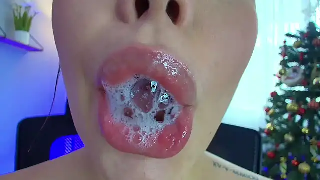 Snapshot of lisbet21x chatting on 01.10.25 lisbet21x online show from 01.10.25