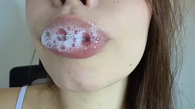 lisbet21x online show from 12.14.25