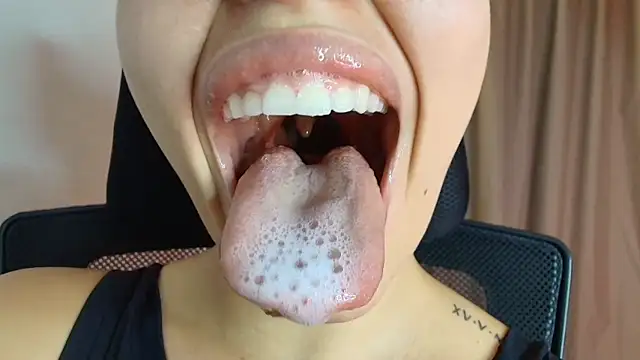 lisbet21x online show from 03.30.26