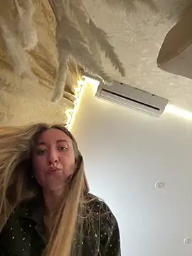 EvaCatt online show from 10.07.25