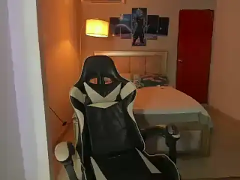 Snapshot of Jake_simons chatting on 12.13.24 Jake simons online show from 12.13.24