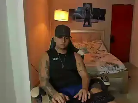 Snapshot of Jake_simons chatting on 12.22.24 Jake simons online show from 12.22.24