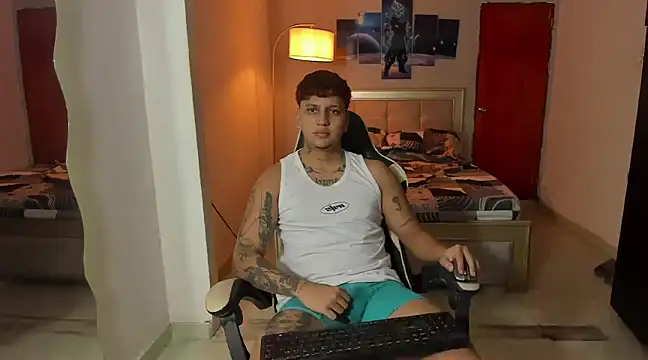 Snapshot of Jake_simons chatting on 02.12.25 Jake simons online show from 02.12.25