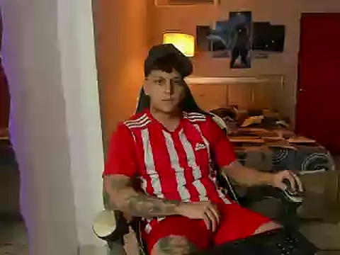 Snapshot of Jake_simons chatting on 02.21.25 Jake simons online show from 02.21.25