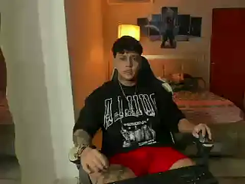 Snapshot of Jake_simons chatting on 02.27.25 Jake simons online show from 02.27.25