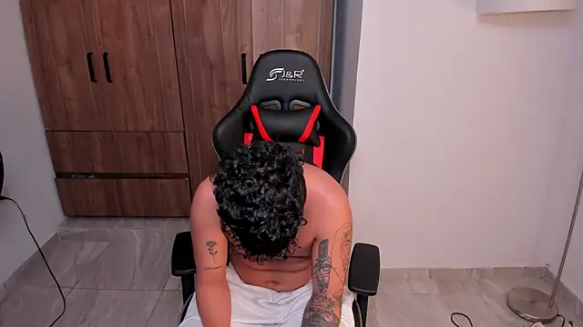 Snapshot of Jake_simons chatting on 11.15.25 Jake simons online show from 11.15.25