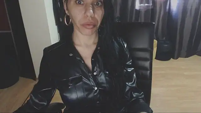 GoldenSasha online show from 02.26.25