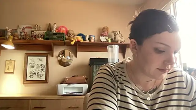 SweetMaisie online show from 02.06.26