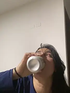 andreaisis2 online show from 02.23.25