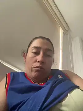 andreaisis2 online show from 03.17.25