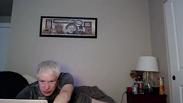 Snapshot of Snarfle82 chatting on 12.13.25 Snarfle82 online show from 12.13.25