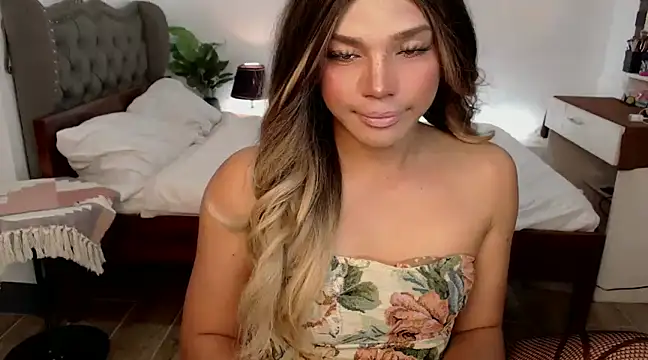 liaa lurrecams online show from 01.28.25