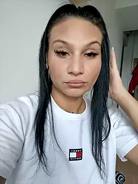 Snapshot of Ella_sweety chatting on 09.18.25 Ella sweety online show from 09.18.25