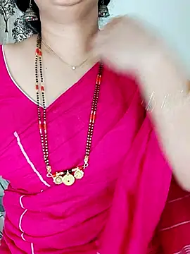 Snapshot of Indian_desi_wife chatting on 03.26.26 Indian desi wife online show from 03.26.26