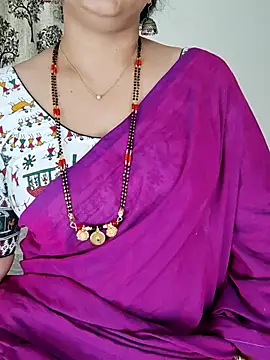 Snapshot of Indian_desi_wife chatting on 03.30.26 Indian desi wife online show from 03.30.26