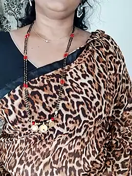 Snapshot of Indian_desi_wife chatting on 07.14.26 Indian desi wife online show from 07.14.26