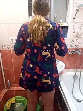 DienkaGreen online show from 12.14.24