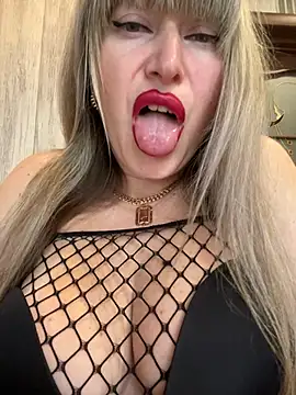 Kittenforyou online show from 02.05.26