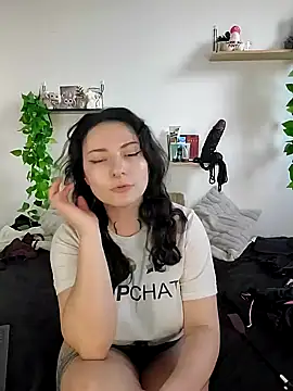 Moxxxie online show from 03.22.25