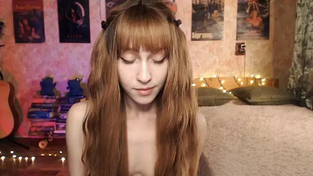 Friendly Ellie online show from 12.19.24