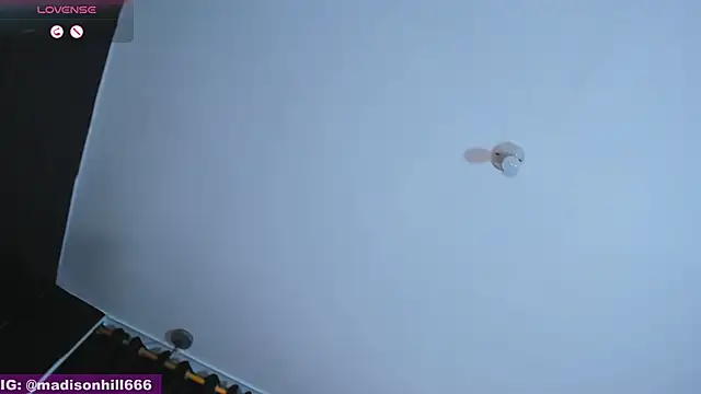 CelinayHanck online show from 03.14.25