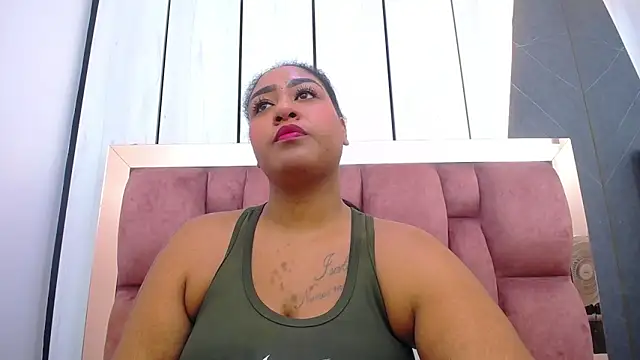 Snapshot of arianna_pearl chatting on 05.29.26 arianna pearl online show from 05.29.26