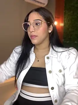 Amandanauty online show from 12.25.24