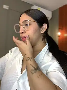 Amandanauty online show from 12.27.24