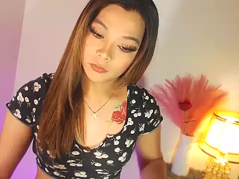 MajesticKitana online show from 12.04.25