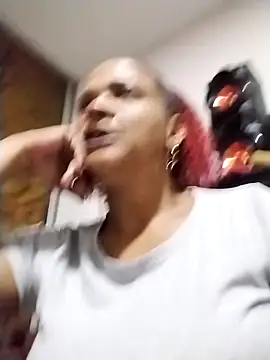 Snapshot of BayleyBanks chatting on 03.09.25 BayleyBanks online show from 03.09.25