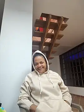 Snapshot of BayleyBanks chatting on 04.04.26 BayleyBanks online show from 04.04.26