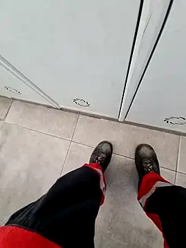 Snapshot of 987654Alf chatting on 09.22.25 987654Alf online show from 09.22.25