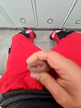 Snapshot of 987654Alf chatting on 09.30.25 987654Alf online show from 09.30.25