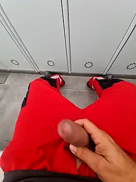 Snapshot of 987654Alf chatting on 10.07.25 987654Alf online show from 10.07.25