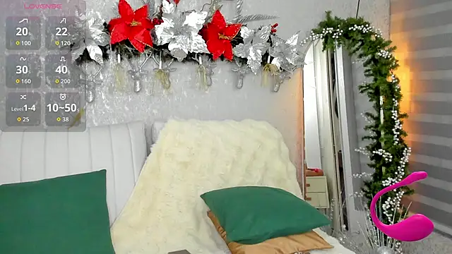 Snapshot of EmmaFerrary chatting on 11.23.25 EmmaFerrary online show from 11.23.25